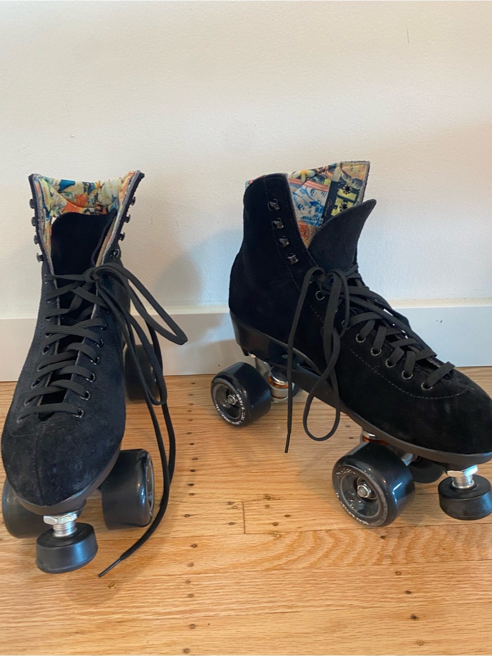 Black Suede Size 9 Moxi Roller Skates - High-Top Lace-Up